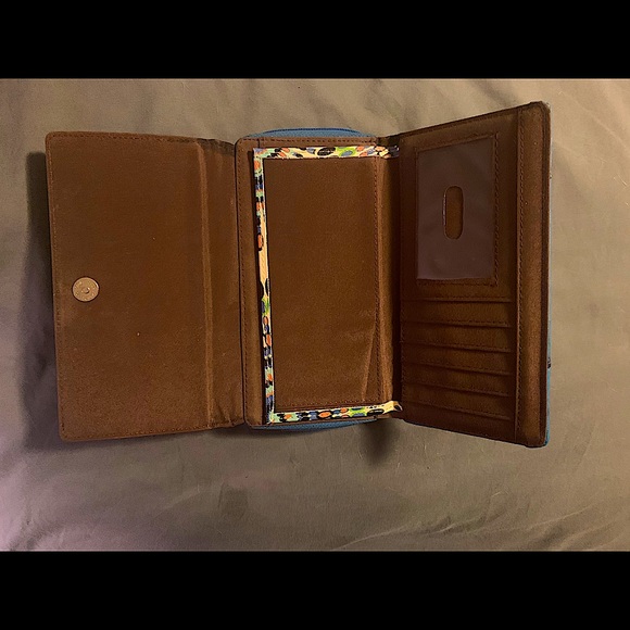 Mandala Geometric Trifold Leatherette Wallet - Picture 8 of 11